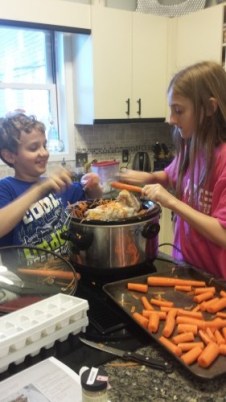 Making bone broth in the crock pot